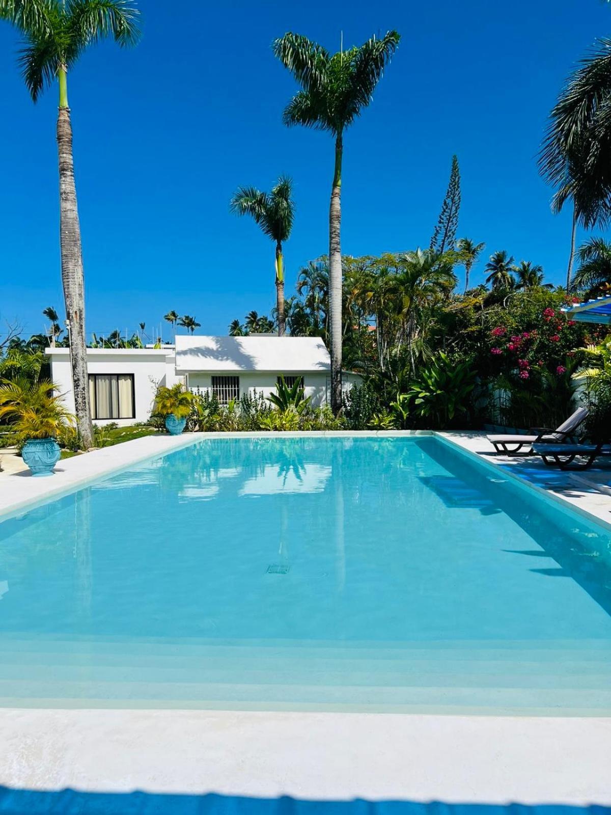 Maria Juana, Hostal Las Terrenas Exterior photo