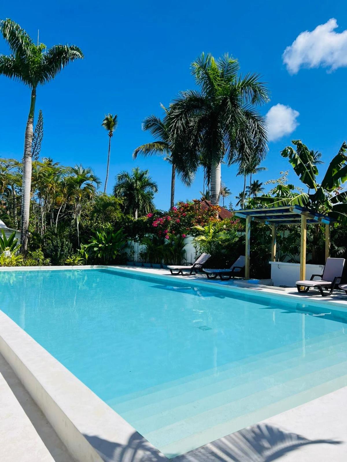 Maria Juana, Hostal Las Terrenas Exterior photo